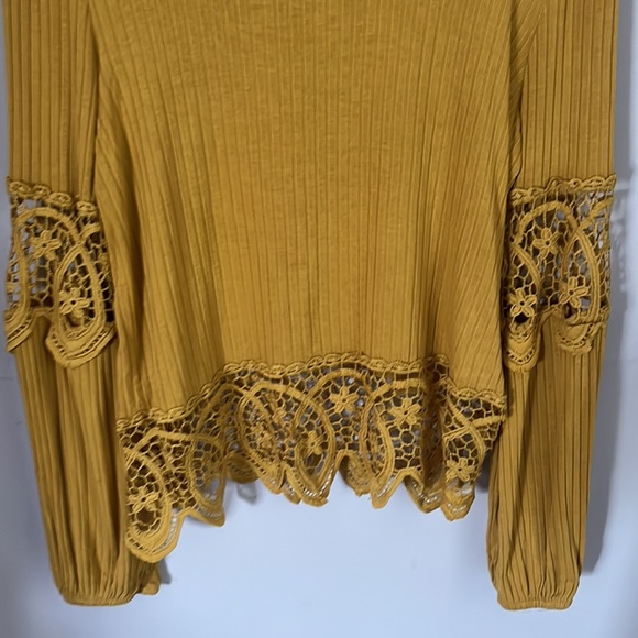Abbepine Lace Top -Medium Marigold - Picture 3 of 8